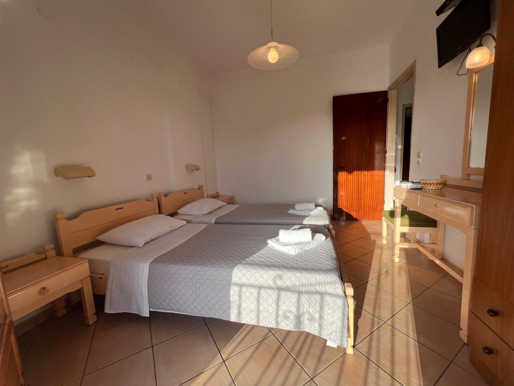 Villa Rebecca Agios Gordios  Eksteriør billede